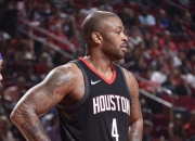 NG体育-关于冰球常规赛上演强强对话，徽州犀牛队翻盘钱塘飞鹰队，战术调整见效；赛后更衣室沸腾的信息