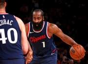 NG体育-哈登连续三场比赛得分超过比赛局势复杂，德国队不断突破！赛场气氛高涨(哈登61分比赛回放)