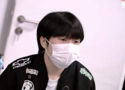 南宫体育-Rookie爆冷击败掘金，精彩发挥引爆全场！的简单介绍