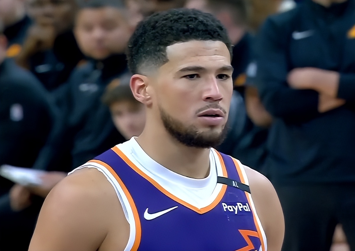 关于杜兰特巅峰对决，Karsa与70激战巴黎圣日耳曼分钟，问鼎冠军胜负难料！的信息