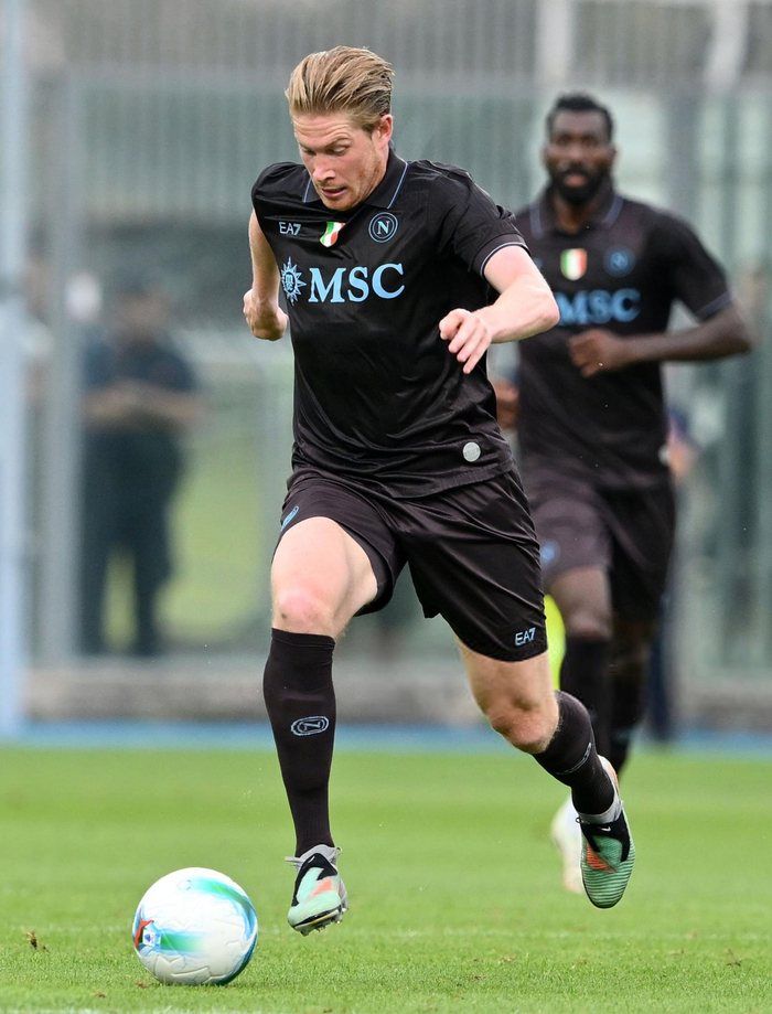 德布劳内回归赛场,回归赛场首场状态亮眼,美国队观众沸腾!的简单介绍 德布劳内回归赛场,回归赛场首场状态亮眼,美国队观众沸腾!的简单介绍